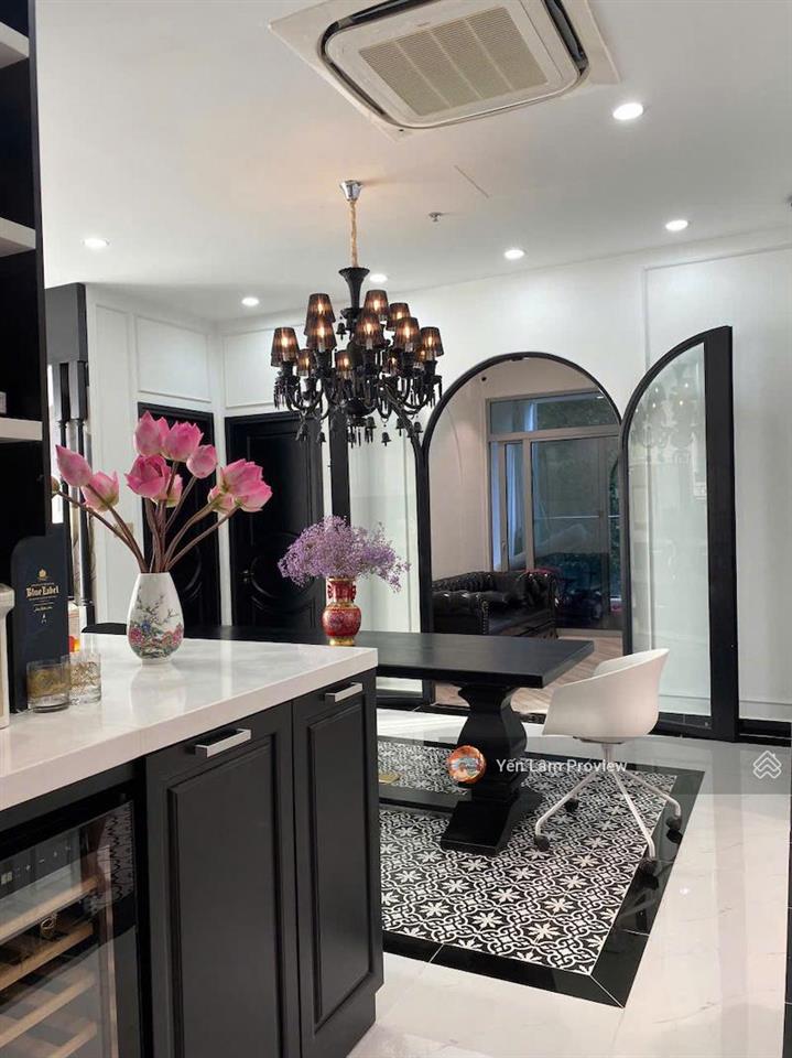 Bán shophouse vinhomes park 1, 10x22m đất, đang kinh doanh