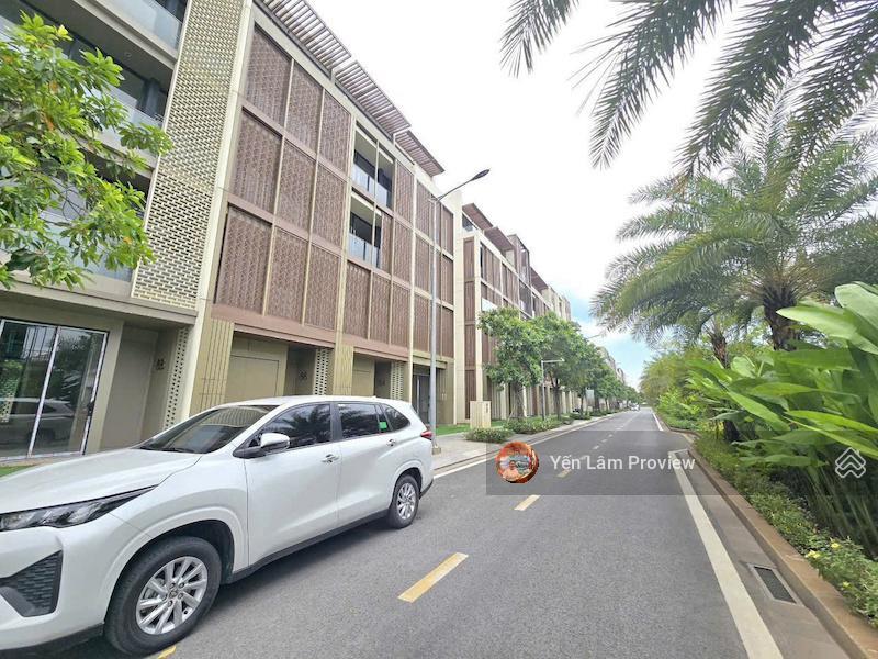 Bán shophouse soho the global city, 95m2, sổ hồng. giá 29 tỷ
