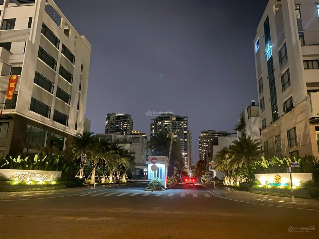 Bán biệt thự saigon mystery villas, 1h,1t,3l, 450m2, 6pn, 6wc, đẹp, nhiều tiện ích, gần sông