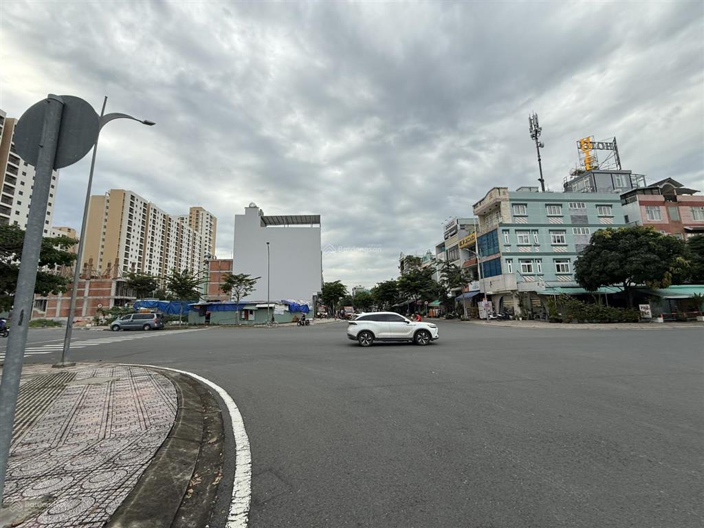 Bán lô đất đường d5, khu tđc 1.8 ha chợ bình khánh 5x14 70m2