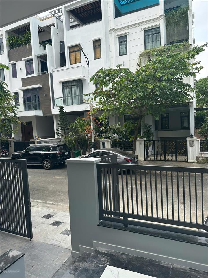 Cho thuê villa saigon mystery hưng thịnh  tml quận 2  504m² sàn giá 75 triệu có thang máy