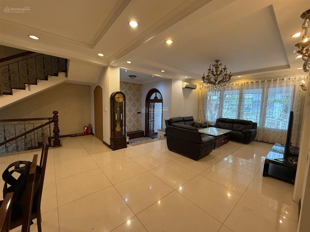 Cho thuê biệt thự 6pn, 7wc, 500m2 tại saigon pearl, 118 triệu, full nội thất