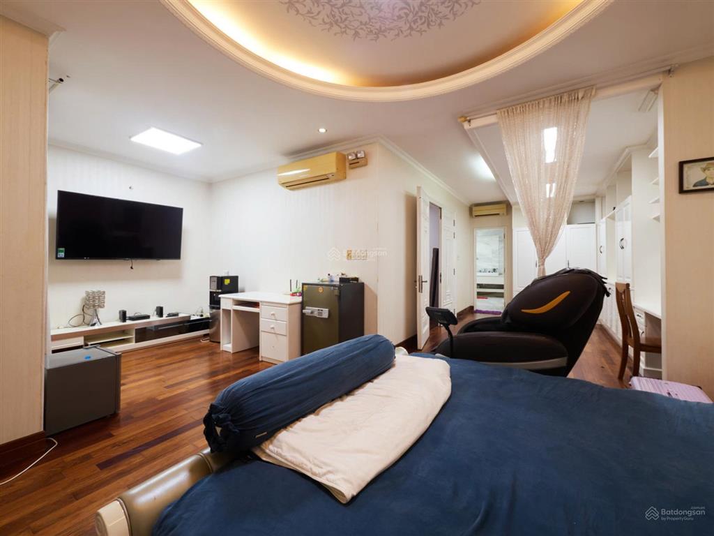 Muốn bán biệt thự 500m2, 90 tỷ tại saigon pearl, q. bình thạnh, 6pn, 6wc, full nội thất gần quận 1