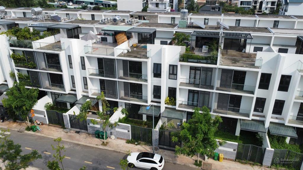 Cho thuê tòa nhà đôi an phú new city 14x20, 1t, 3l giá 150 hoàn thiện trống suốt đang trống