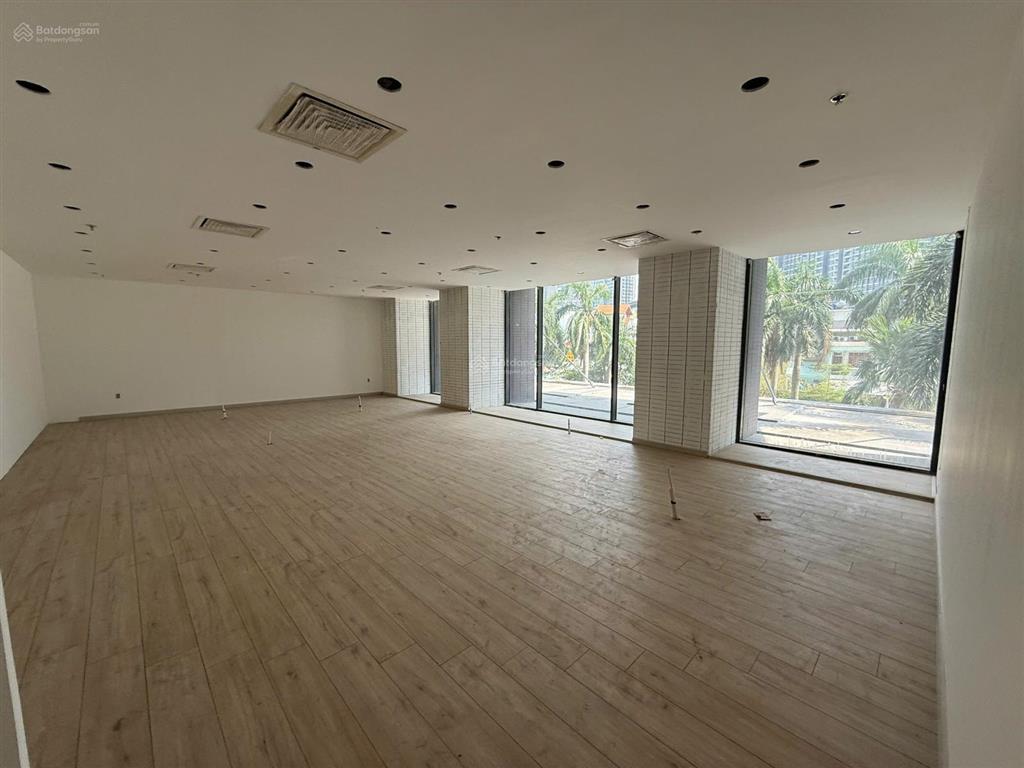 Cho thuê villa saigon pearl bình thạnh  làm văn phòng 889m2 giá 130 triệu 0932 069 ***