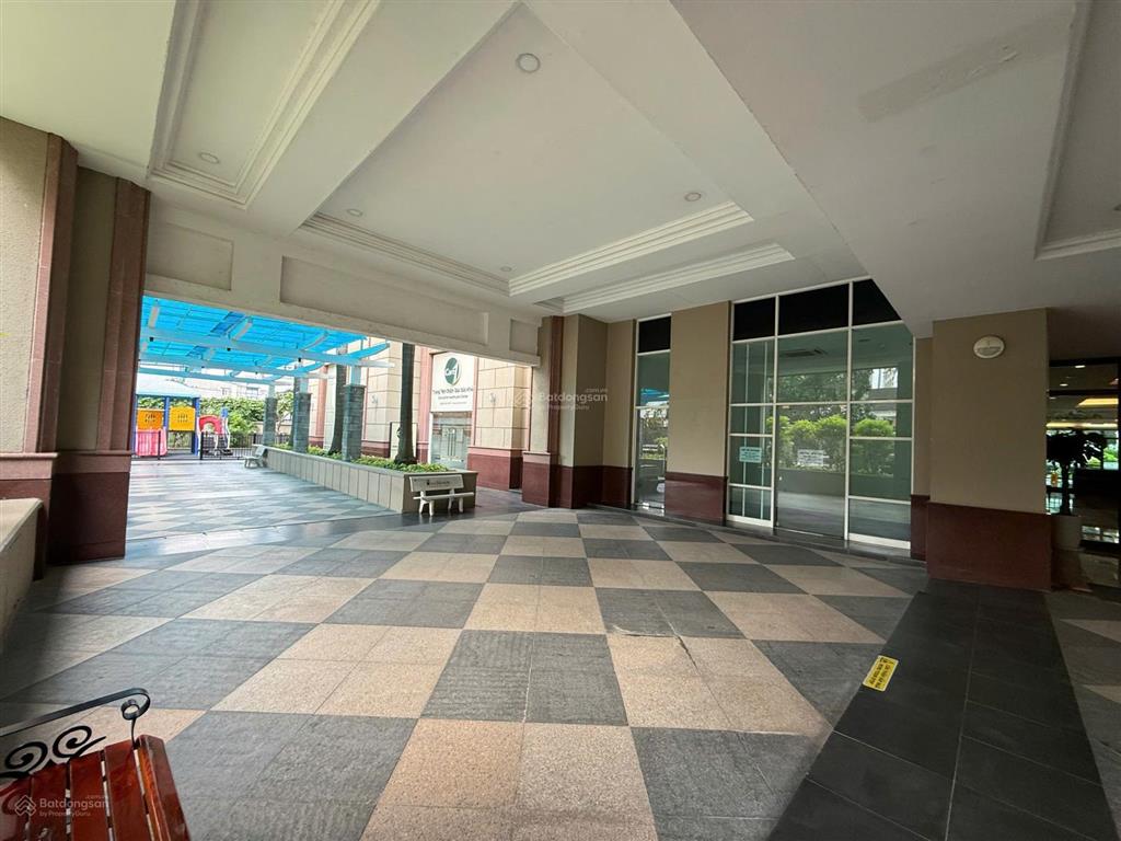 Cho thuê shophouse the manor góc 3 mặt tiền tầng trệt, 105m2, giá 50 triệu/th
