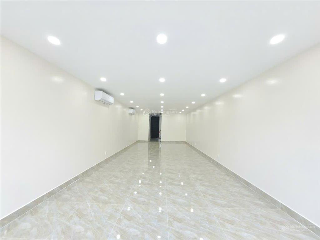 Cho thuê nguyên căn làm văn phòng  showroom