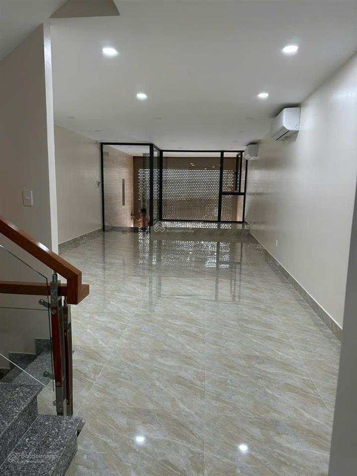Cho thuê nguyên căn làm văn phòng  showroom