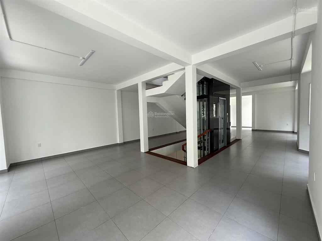 Cho thuê villa saigon pearl phù hợp làm văn phòng