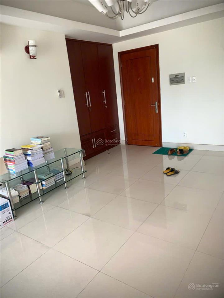 Cho thuê căn hộ 78m2 trung tâm quận 3 cũ, giá chỉ 19 triệu/tháng mặt tiền đường trương định