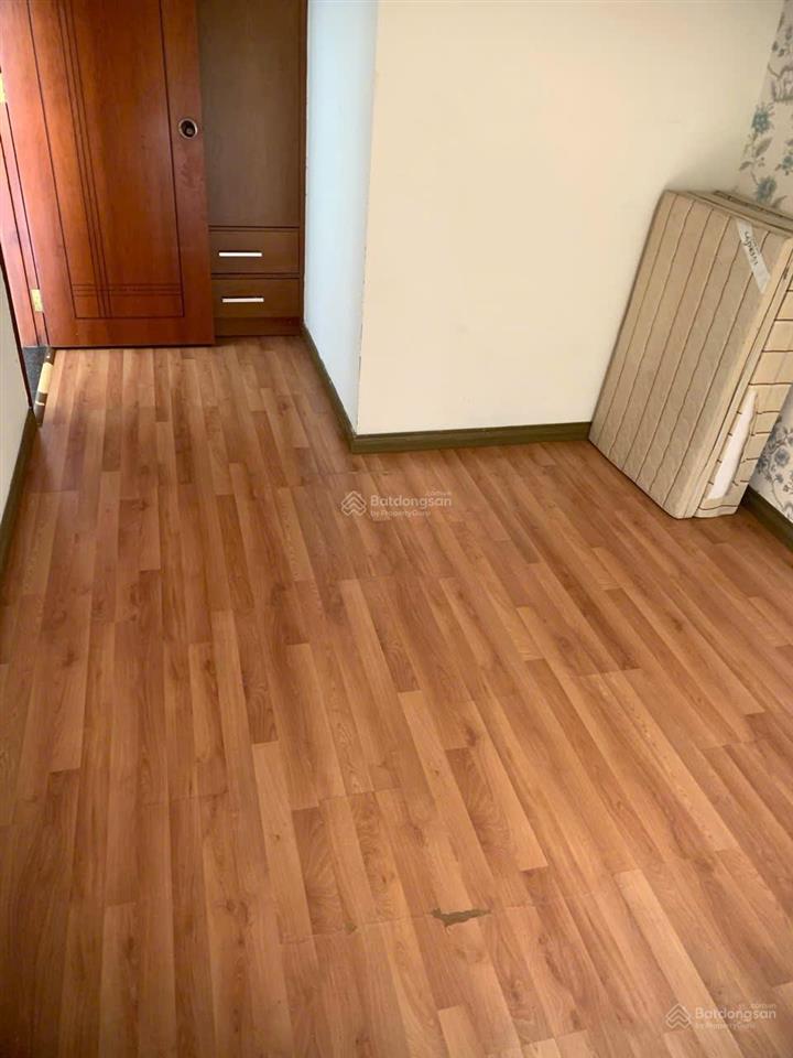 Cho thuê căn hộ 78m2 trung tâm quận 3 cũ, giá chỉ 19 triệu/tháng mặt tiền đường trương định