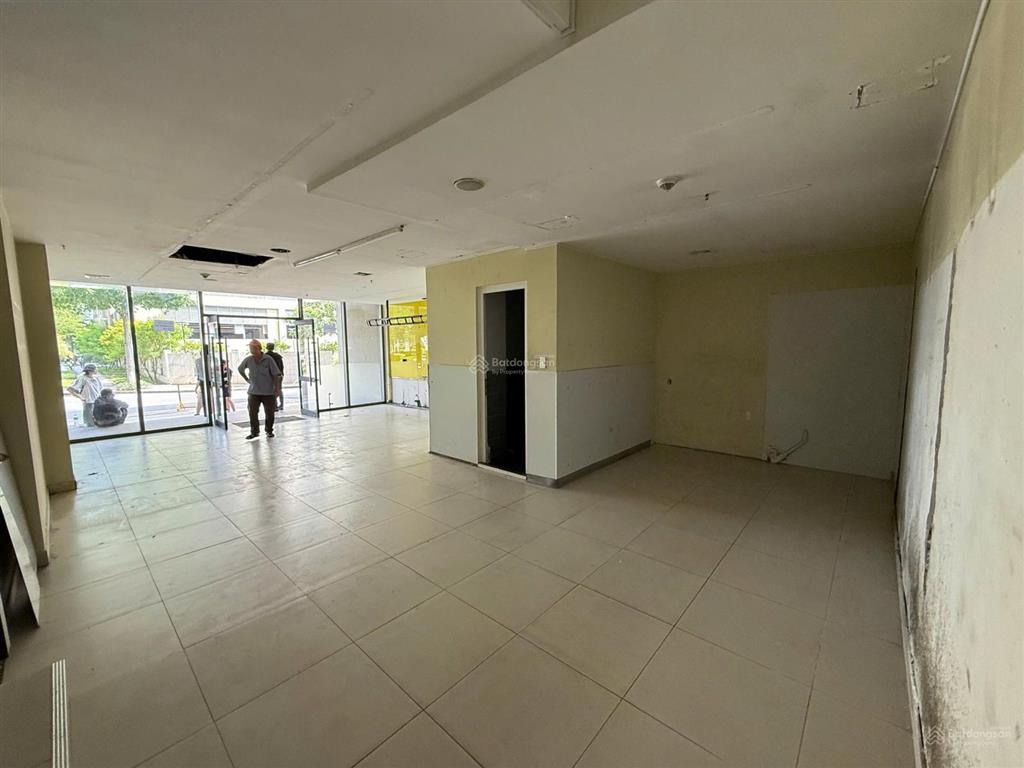 Cho thuê shophouse 150m2, giá 100 triệu tại masteri thảo điền, q2, hcm view nội khu công viên