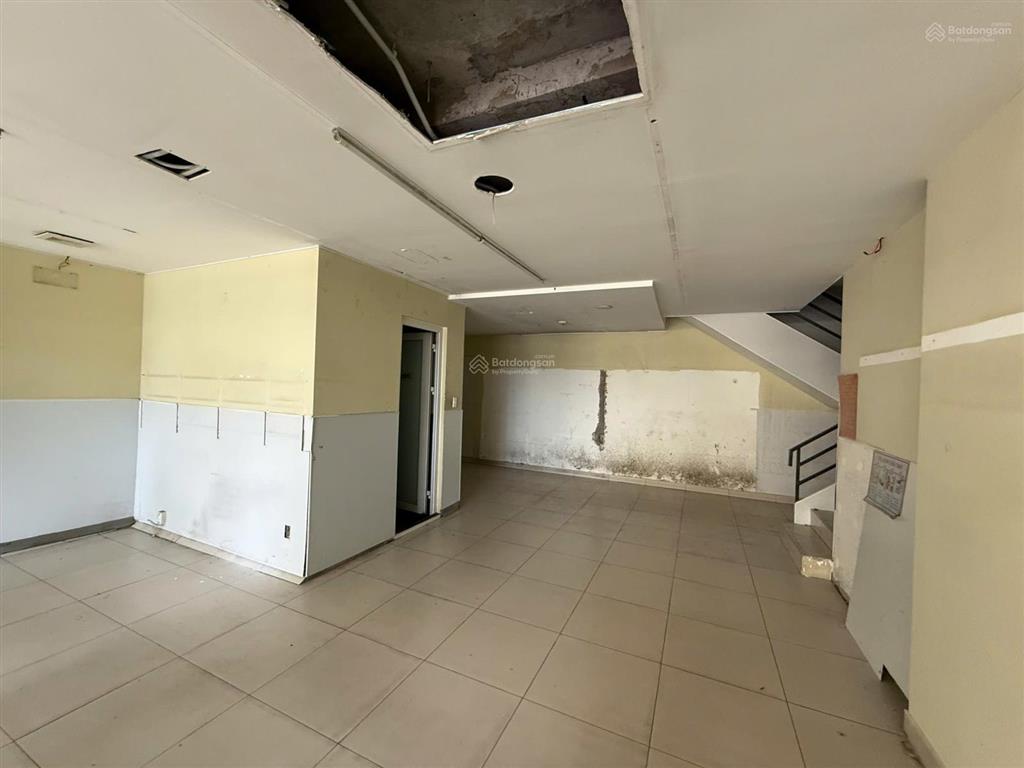 Cho thuê shophouse 150m2, giá 100 triệu tại masteri thảo điền, q2, hcm view nội khu công viên