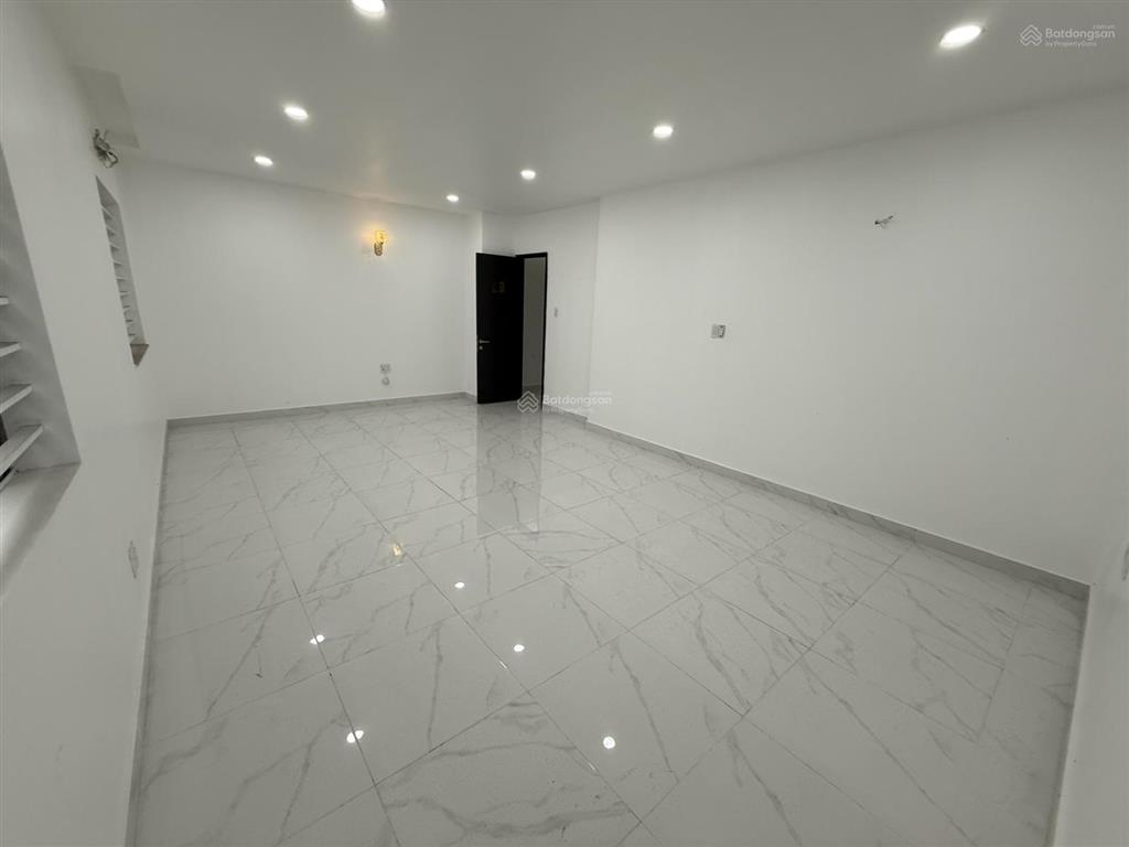 Cho thuê villa saigon pearl diện tích lớn 14x21m 1000m2 sàn sử dụng ở kết hợp văn phòng