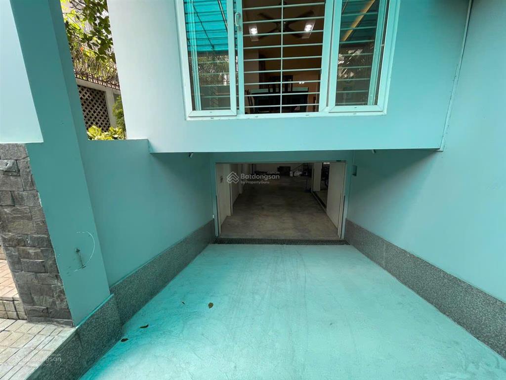 Cho thuê villa nguyên căn nhà 2 mặt tiền cao đức lân q2