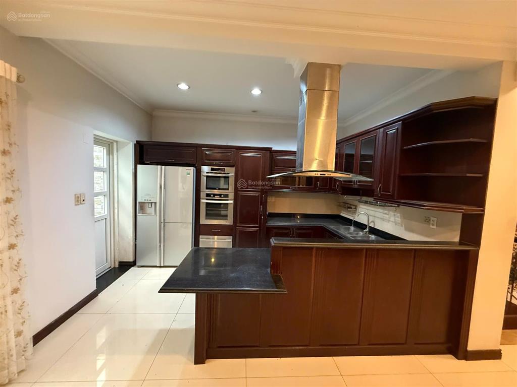 Cho thuê biệt thự 6pn, 7wc, 500m2 tại saigon pearl, 118 triệu, full nội thất