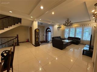 Cho thuê biệt thự 6pn, 7wc, 500m2 tại saigon pearl, 118 triệu, full nội thất