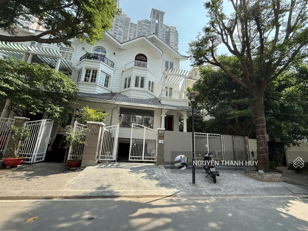 Chính chủ cần bán / cho thuê nhanh 2 căn villa saigon pearl 80  75