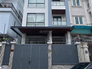 Chuyển nhượng siêu phẩm biệt thự hầm + 4 lầu mặt tiền đường hoa đào