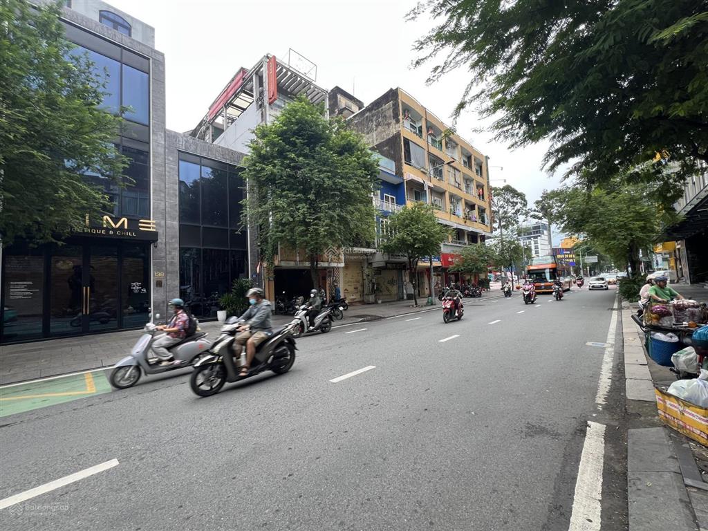 Chuyển nhượng nhà 3 lầu mặt tiền 138 pasteur  quận 1  thu nhập 470 triệu/tháng!!!