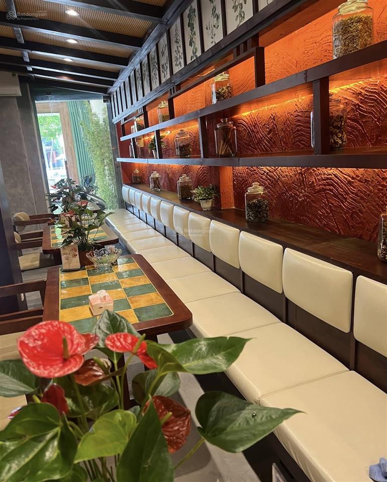 Chuyển nhượng tài sản 4 lầu mặt tiền 49 phạm viết chánh  quận 1  thu nhập 297 triệu/tháng!!!