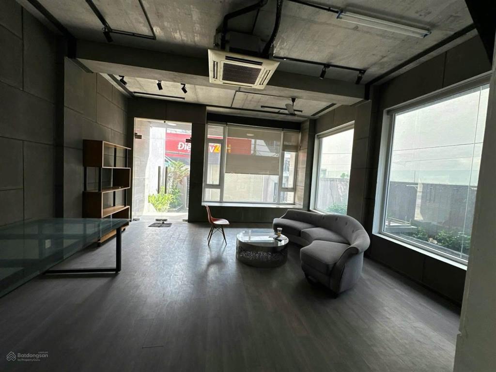 Chuyển nhượng tòa nhà hầm + 7 tầng mặt tiền 149 nguyễn cửu vân  q. bình thạnh  thu nhập 110 triệu