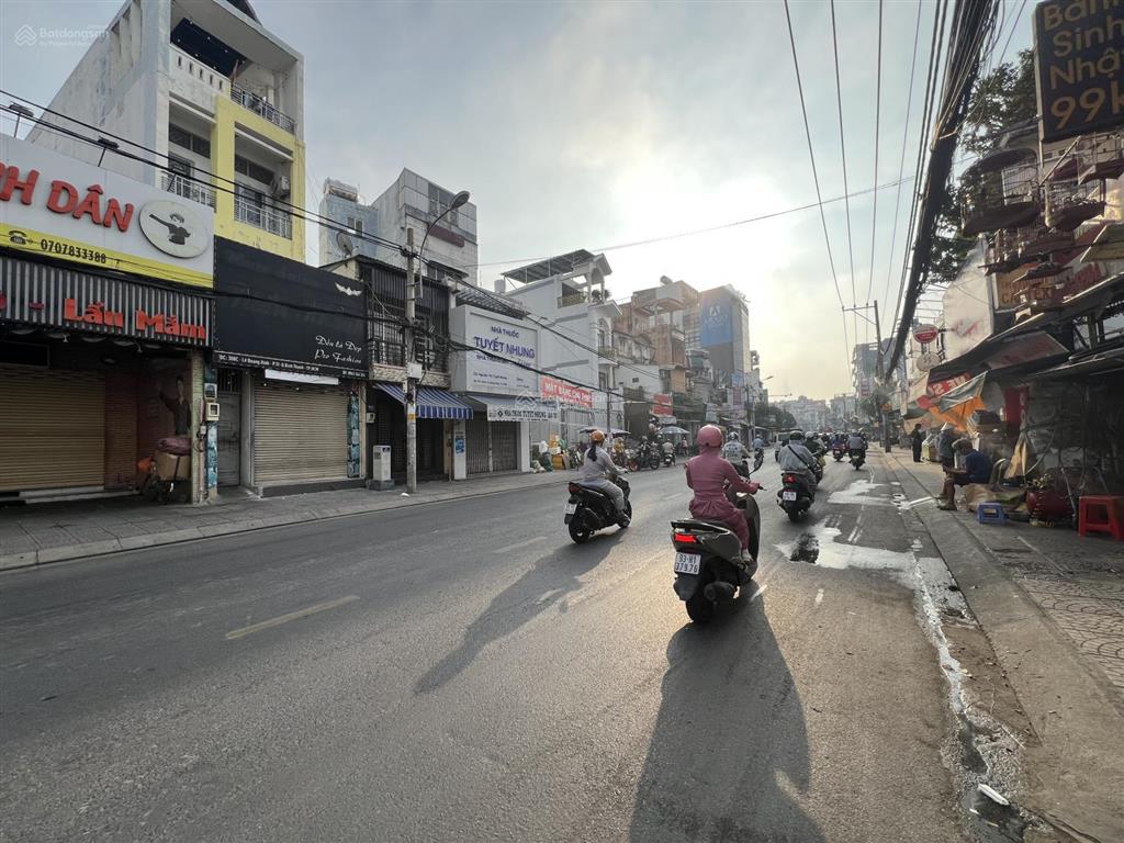 Chuyển nhượng tài sản góc 2 mặt tiền kinh doanh sầm uất 308a lê quang định  bình thạnh!!!