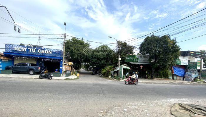 Bán gấp lô góc 2 mặt tiền đường số 10, hiệp bình chánh, 165m2, hướng đn view trực diện sông saigon