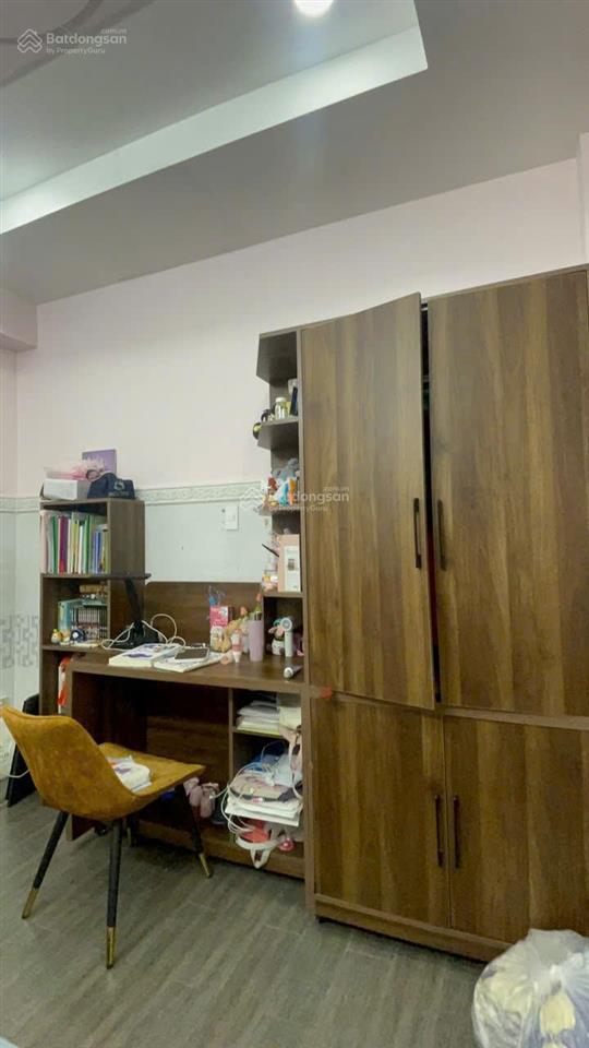 Bán nhà đường nguyễn du, p.7, gò vấp, gần vin com, 2 lầu, 3pn, 3wc