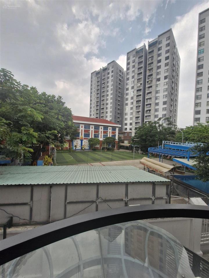 Bán nhà riêng xây kiểu biệt thự khu saigon coop, dt đất 215m2  2 lầu, st. hh 1%