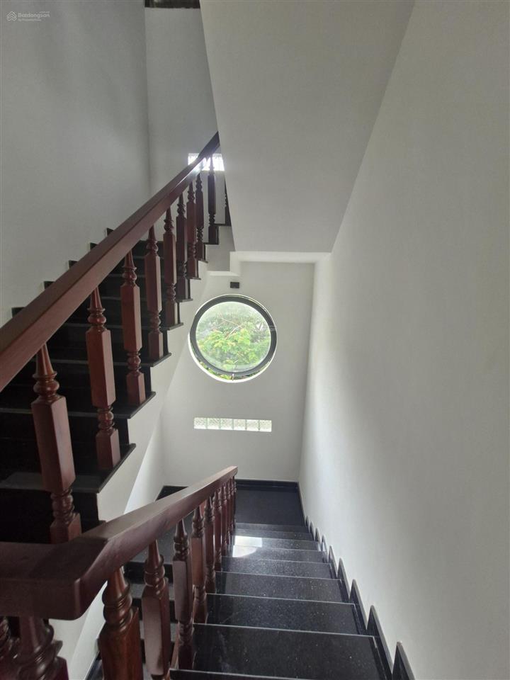 Bán nhà riêng xây kiểu biệt thự khu saigon coop, dt đất 215m2  2 lầu, st. hh 1%