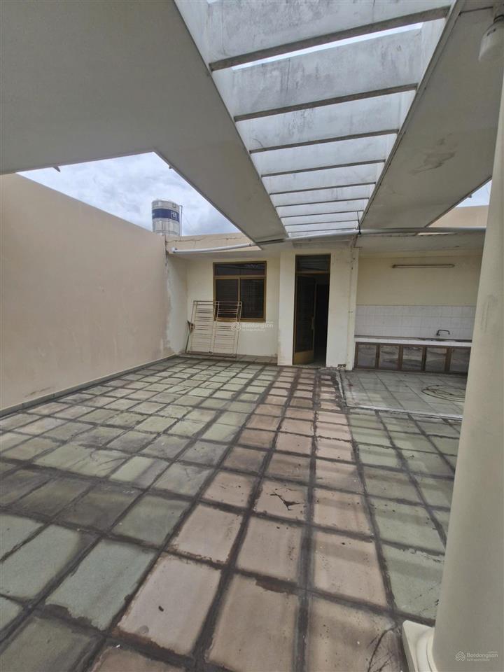 Cho thuê nhà khu cư xá chu văn an, (đường số 5) p. 26 q. bình thạnh. dt 8x20m, 3 lầu