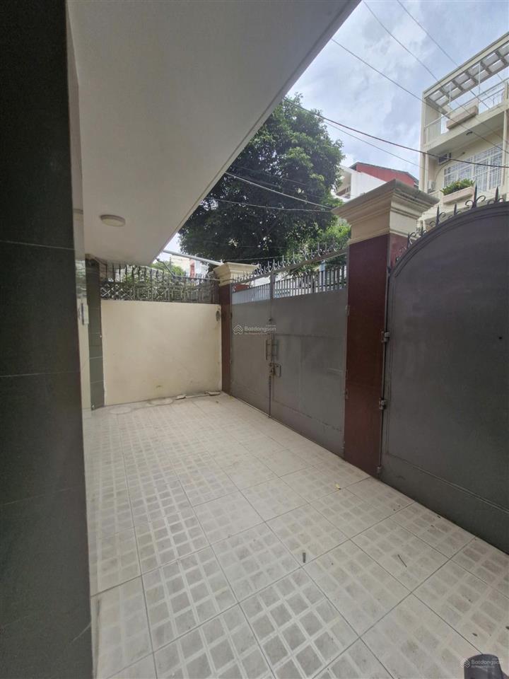 Cho thuê nhà khu cư xá chu văn an, (đường số 5) p. 26 q. bình thạnh. dt 8x20m, 3 lầu