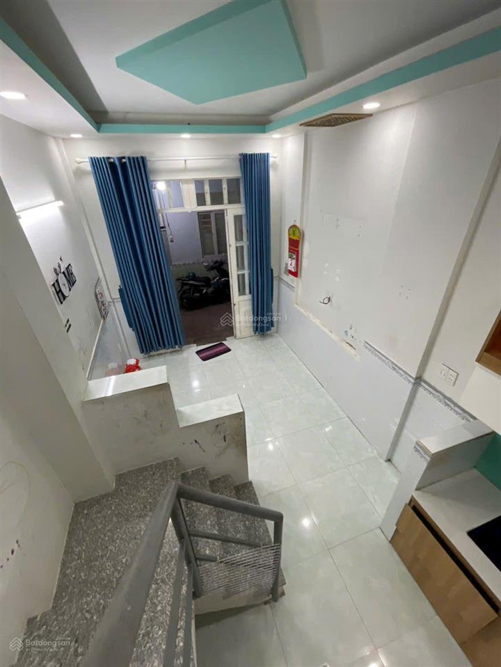 Nhà nguyên căn, 2 lầu, 2pn, 2wc, đường số 20, p hiệp bình chánh, gần ngay gigamail, giá chỉ 8tr5/th