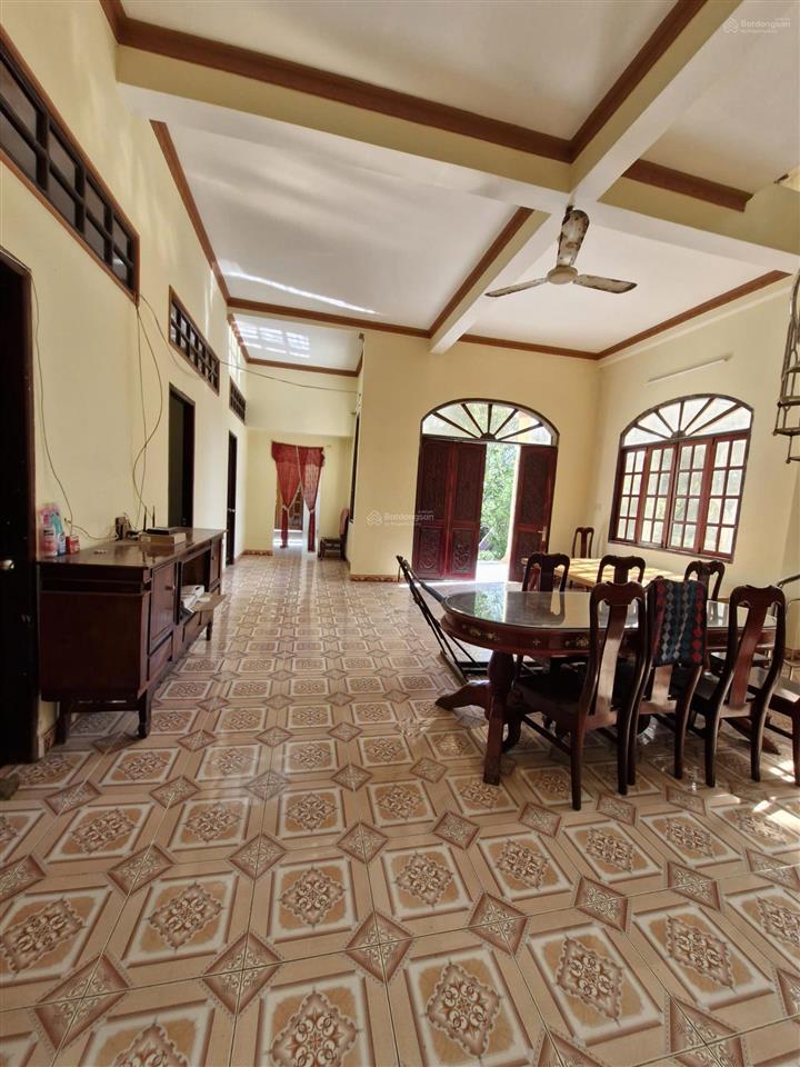 Bán biệt thự sân vườn gần hồ bơi ngọc diệp đường rừng sác, xã bình khánh, dt 828,6m2