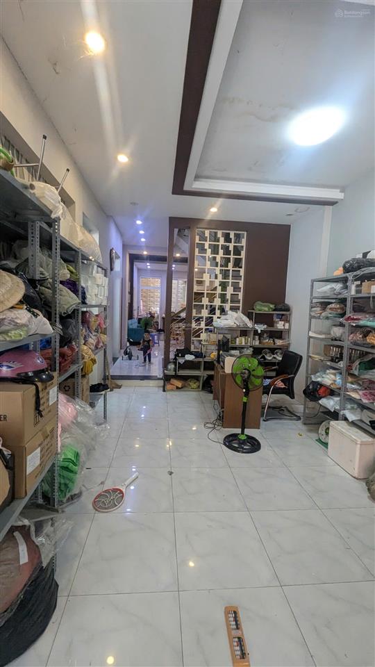 Bán biệt thự p5, gò vấp sát bên bờ kênh tham lương, dt 7x20m giá chỉ 17.6 tỷ