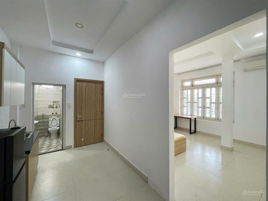 Phòng chdv full nội thất, sau lưng emart phan văn trị, giáp bình thạnh