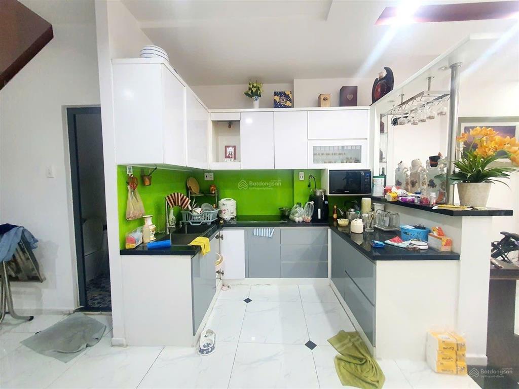 Bán nhà ngô gia tự, quận 10, 40m, 4 tầng, 8,2 tỷ tl.