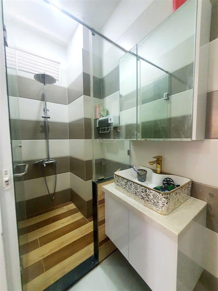 Bán nhà ngô gia tự, quận 10, 40m, 4 tầng, 8,2 tỷ tl.