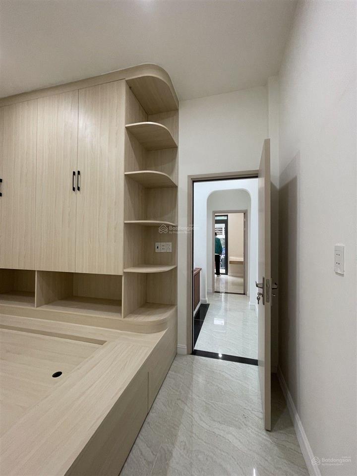 Bán nhà nguyễn sơn, tân phú, 4,1mx11m, 2 tầng, giá 4,9 tỷ tl, nhà mới ở ngay.