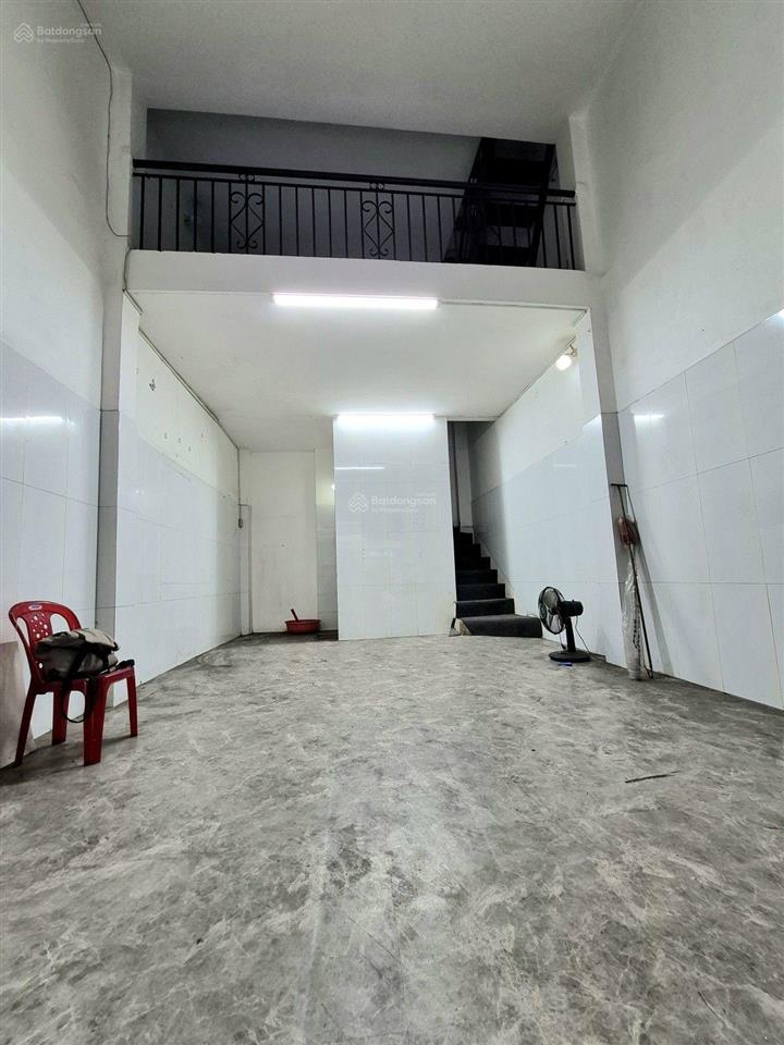 Mặt tiền văn cao, tân phú, 4 tầng, 30m, giá 6,2 tỷ tl, kinh doanh sầm uất