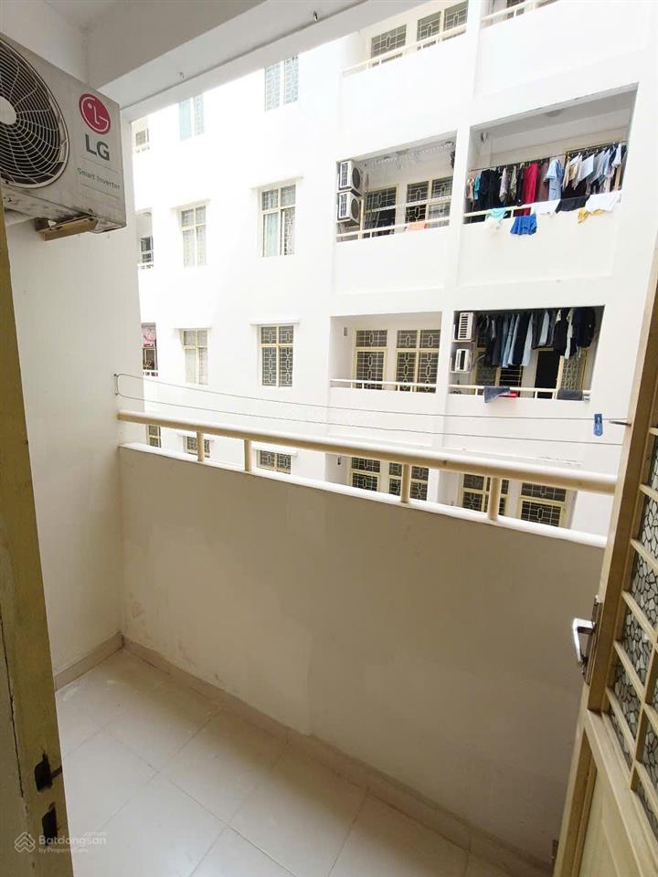 Chính chủ cần cho thuê căn hộ 2 pn, nội thất trống, chung cư b1, trường sa, 11 triệu. 0909 445 ***