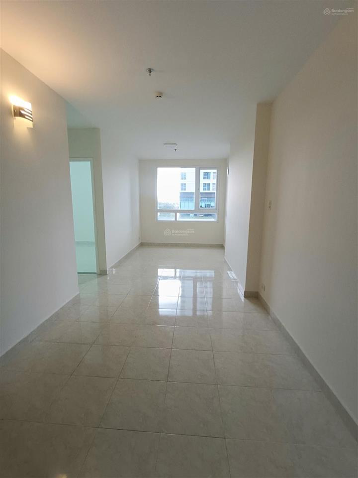 Cho thuê căn hộ 90 riverside nguyễn hữu cảnh, 2 phòng ngủ, nội thất cơ bản, 70 m2. 0902 509 ***