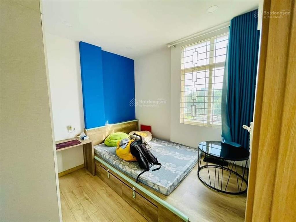 Cần cho thuê căn hộ chung cư b1 trường sa thị nghè 2 phòng ngủ, 2 wc 11 tr/th không nội thất