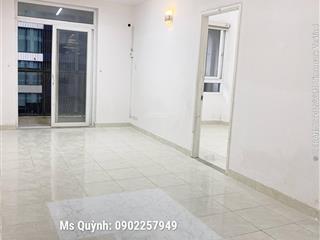 Cho thuê căn hộ 2pn 1 wc 11 tr chung cư 90 nguyễn hữu cảnh, nội thất cơ bản dính tường. 0917 134 ***