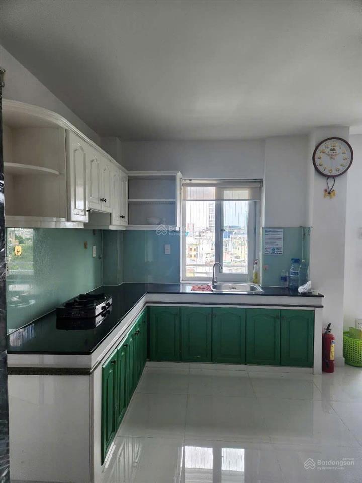 Cho thuê chung cư d5 bình thạnh 1pn, 1wc, 9 tr/th, đối diện đại học ngoại thương.  0902 509 ***