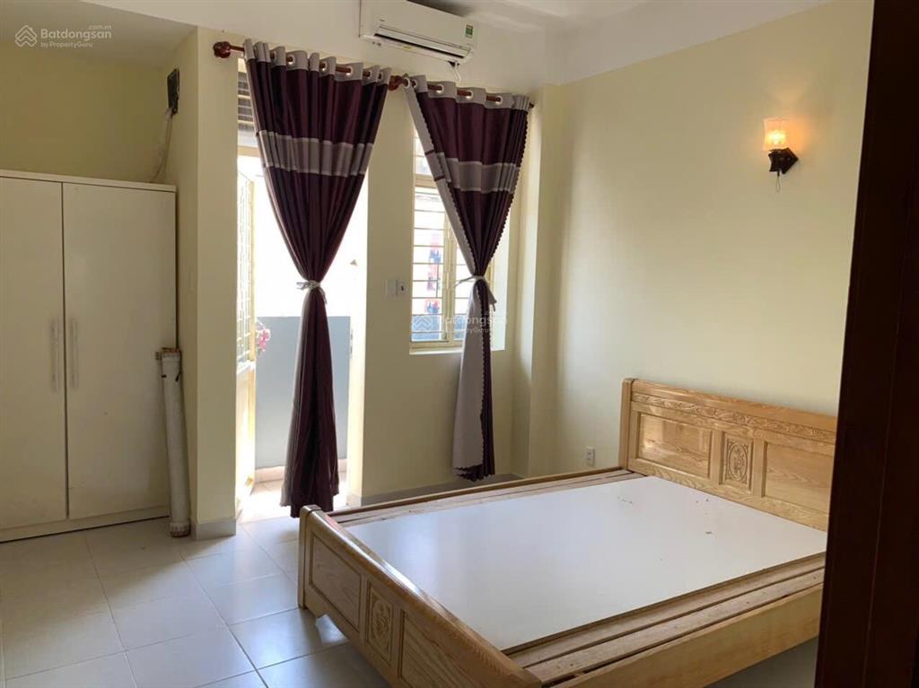 Cho thuê căn hộ bình thạnh 11 triệu, 2 phòng ngủ, nội thất trống chung cư b1 trường sa, 0902 509 ***