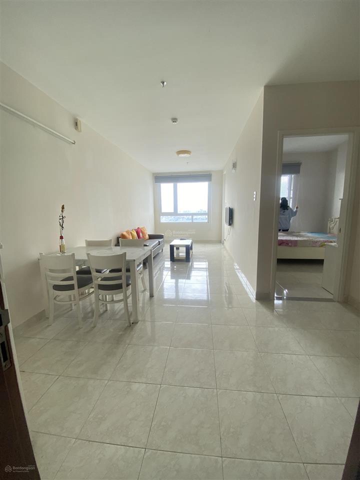Bán căn hộ riverside 90 p22 bình thạnh 2 pn 58 m2 có sổ giá 4tỷ6 view sông nhà trống.  0902 509 ***