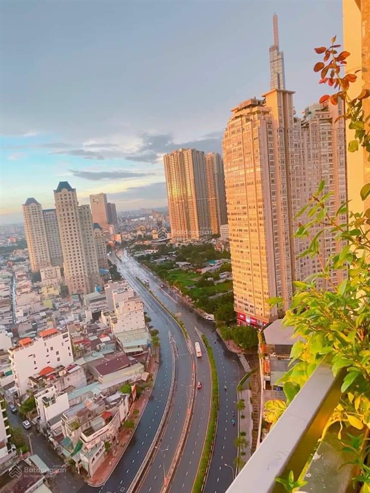 Cho thuê căn có ban công 1 pn 1 wc view sông chung cư riverside 90 nguyễn hữu cảnh.  0909 445 ***