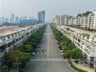 Bán nhà phố khu đô thị sala thủ thiêm nguyễn cơ thạch 5.7x21.5m 1 hầm 5 tầng